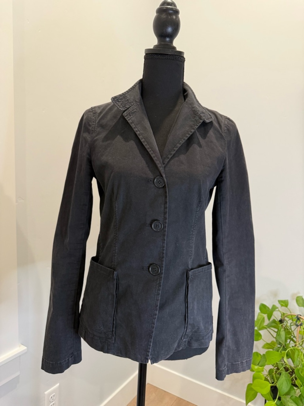 Theory Black Three-Button Casual Blazer